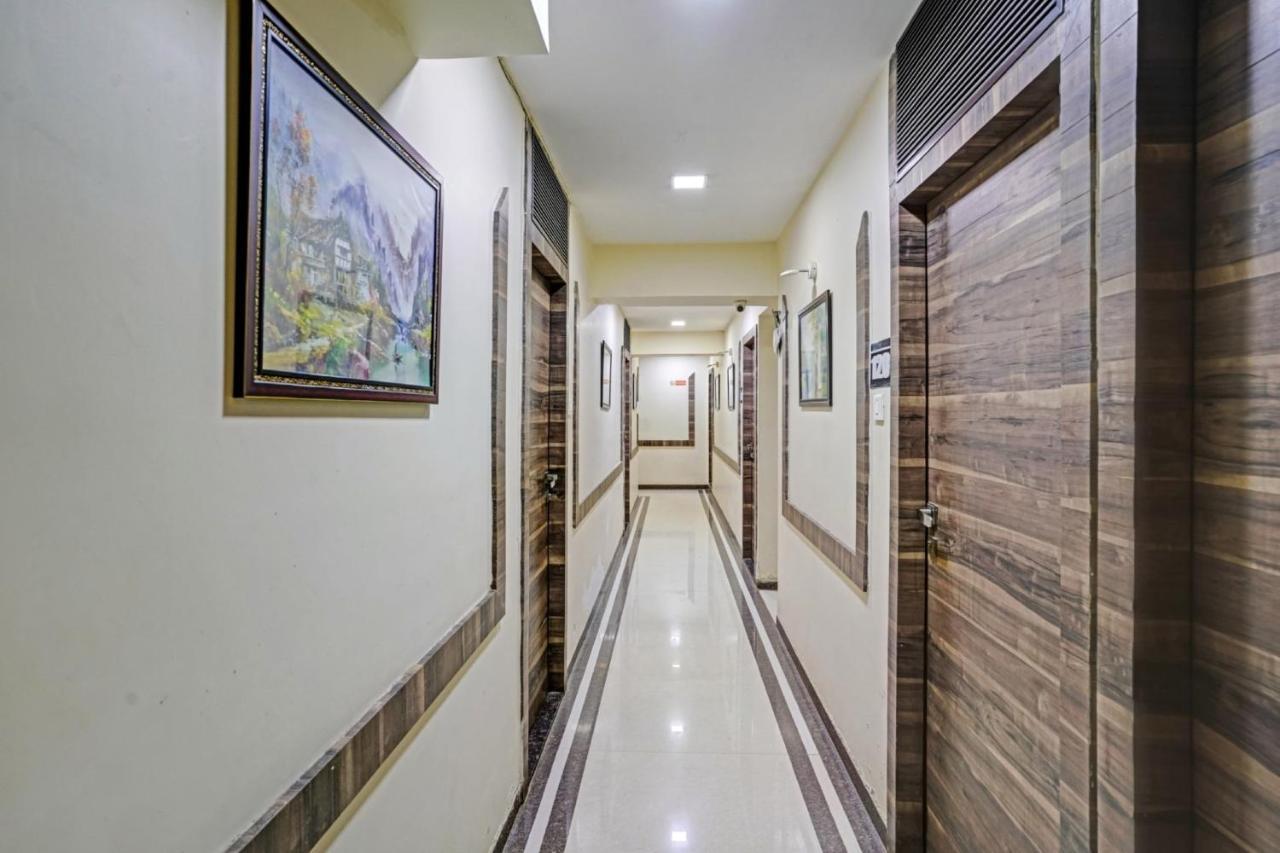 Pop 81030D Hotel Crystal Park Jogeshwari Mumbai Exterior photo